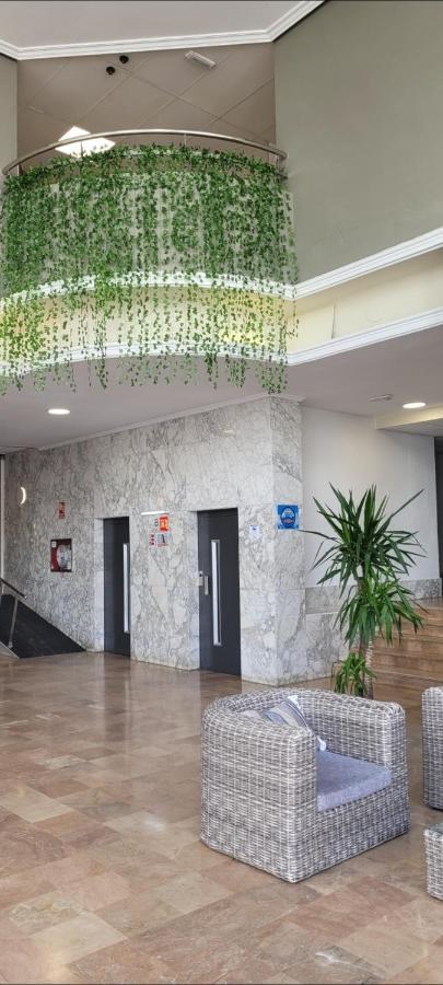 A Estrenar Preciosos Apartamentos Aparthotel Inter2, New Apartments Ln Aparthotel 12 Months Open! Self Check In! Reserva Garaje! Салоу Экстерьер фото