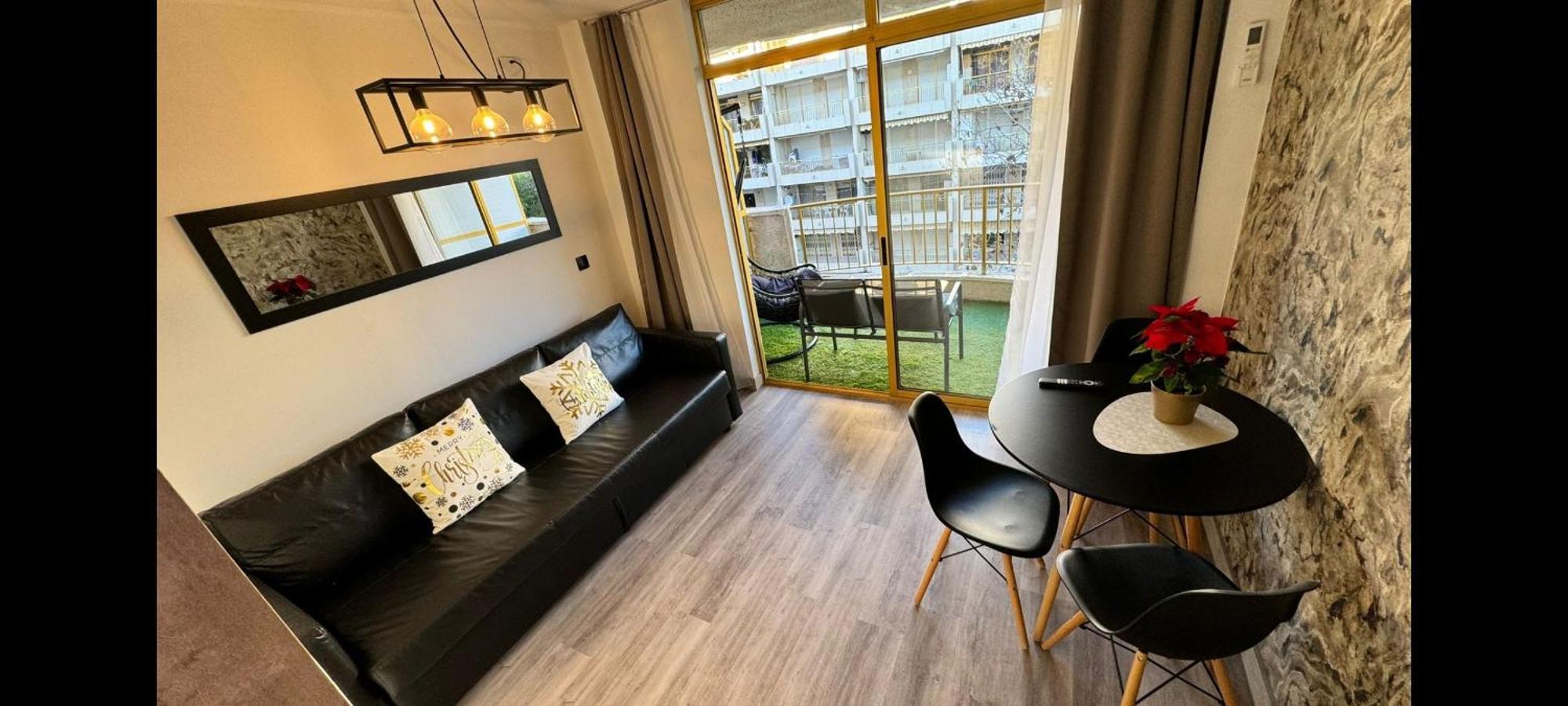 A Estrenar Preciosos Apartamentos Aparthotel Inter2, New Apartments Ln Aparthotel 12 Months Open! Self Check In! Reserva Garaje! Салоу Экстерьер фото